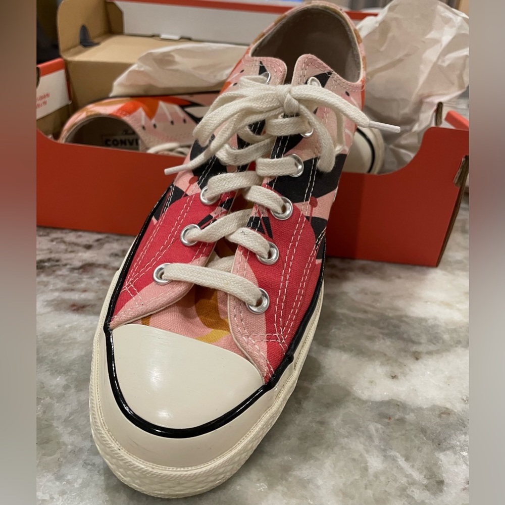 Converse Women All Star Tennis Shoes